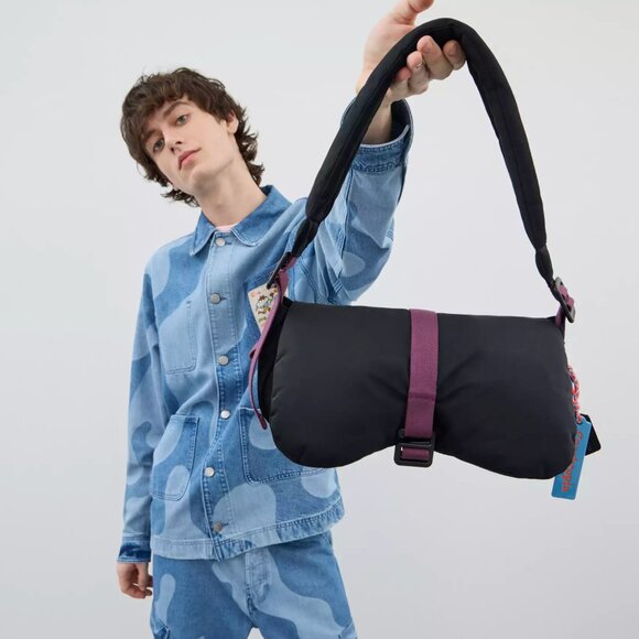 NWT Coach Coachtopia CQ859 Loop Puffy Wavy Dinky Bag in Black - Picture 3 of 16